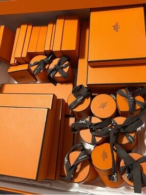 All kinds of Hermes’ boxes